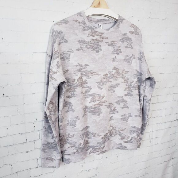 Athleta Pure Luxe Printed Sweatshirt Camo Gray Size XS Nirvana Fabric Soft Cozy - Picture 3 of 9